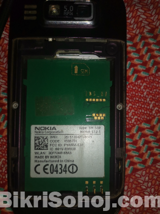Nokia E72